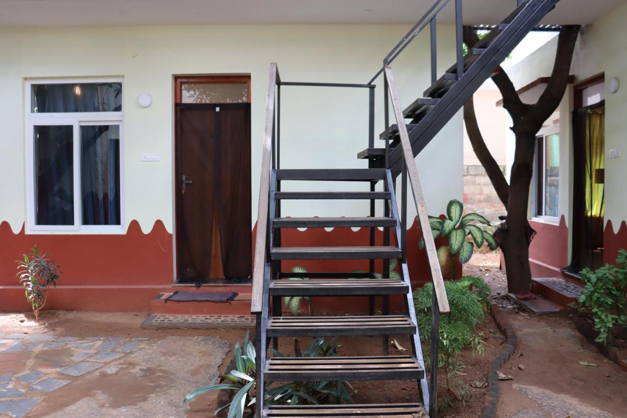Gasthaus Da Mantra House Tiruvannāmalai Exterior foto